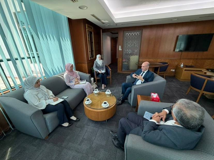 Meeting between the Ambassador and the Director General for Africa at the Malaysian Ministry of Foreign Affairs.